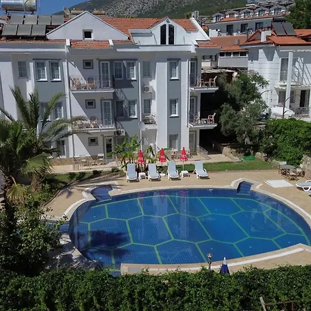 Servet Apartmanhotel *